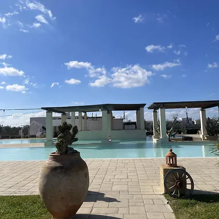 Elisabetta Con Idromassaggio E Area Piscina