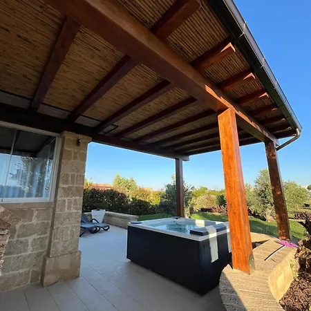 Elisabetta Con Idromassaggio E Area Piscina 别墅