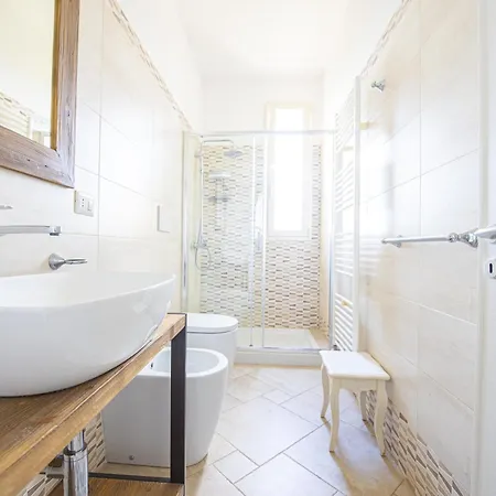 Elisabetta Con Idromassaggio E Area Piscina Willa Gallipoli